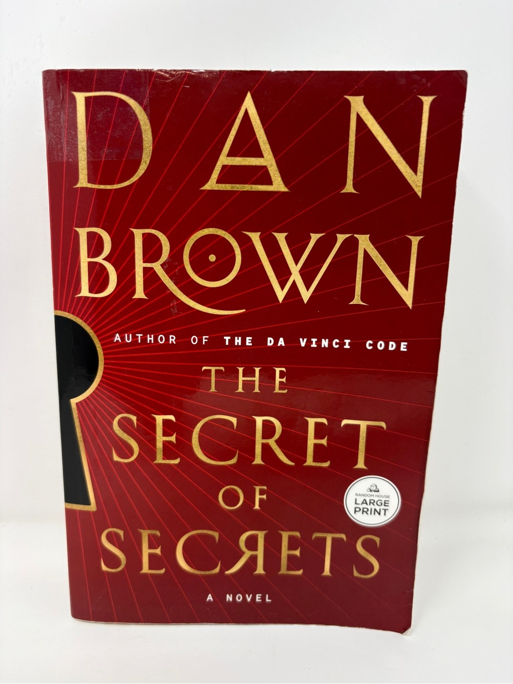 - The Secret of Secrets (Large Print) - Red Paperback